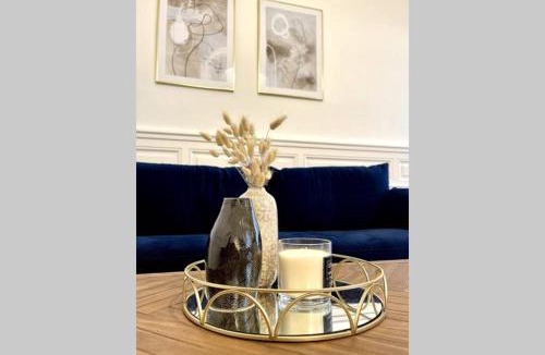 Quartier de France Apartment | Le Bleu Royal