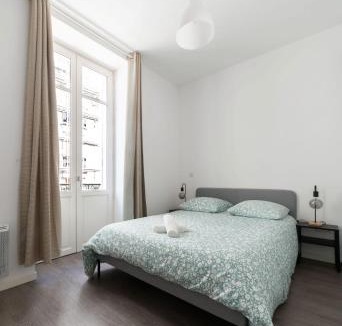 Thermal Apartment | Le Brit - Grand appartement design, 3 chambres, centre ville