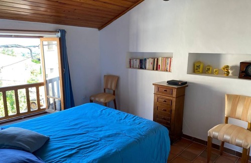 Montmeyan Apartment | Le Castelet de Montmeyan Apartment near the lakes