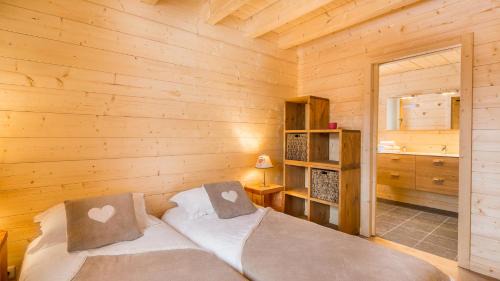 La Chapelle-d'Abondance Ski Chalet | Le Ciste - Chalet - BO Immobilier- Châtel Multipass Activités Été 2026 en option au tarif de 4euros par jour et par personne
