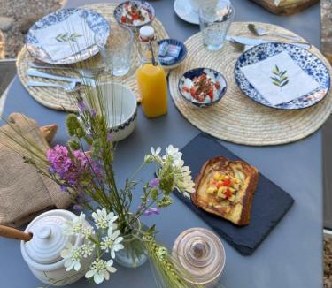 Saint-Martin-de-Bromes Bed & Breakfast | Le clos des collines