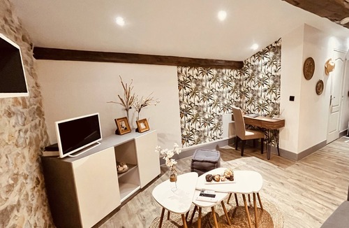 Route de Beaucaire Apartment | Le Cocon Charmant Studio