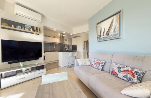 California - Pezou Apartment | Le Cozy