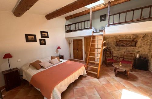 Le Barroux Bed & Breakfast | Le Degoutaud