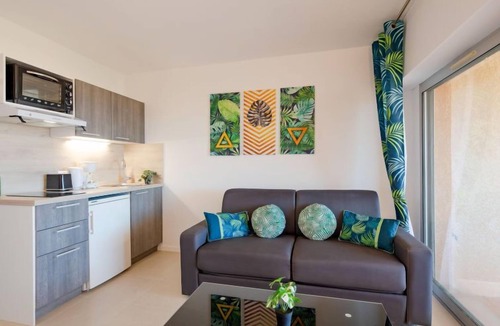 Sainte-Maxime Apartment | Le Domaine de la Croisette by Interhome