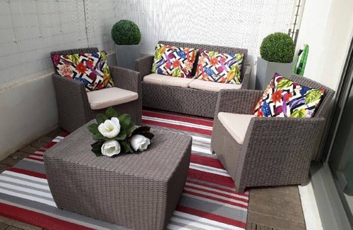 La Ciotat Apartment | "Le Franklin "T3 Terrace-clim-Garage. 30 meters from the beach