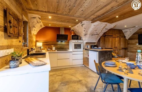 Saint-Michel-de-Maurienne House | LE GITE DE LA MONTAGNETTE