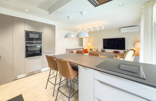California - Pezou Apartment | Le Marcellin