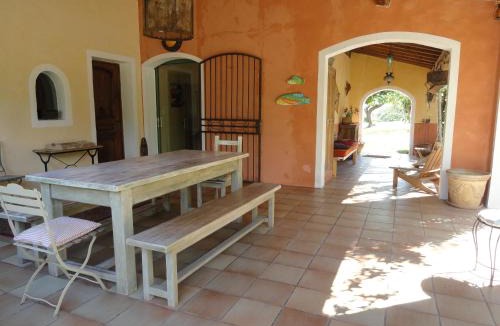 Puget-Ville Bed & Breakfast | Le Mas des Oliviers