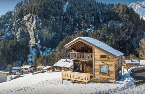 La Giettaz Ski Chalet | Le Mazot de la Caillère - cosy chalet for 4 with sauna - OVO Network