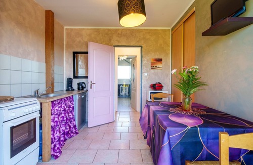 Vicq-sur-Breuilh Apartment | Le Nid de Vicq - Avec 4 places de parking