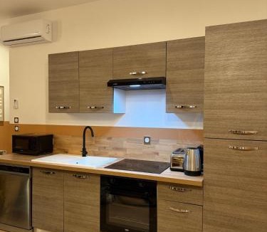 La Gare Apartment | Le Paisible - Clim - 7 personnes - Proche 1er mai