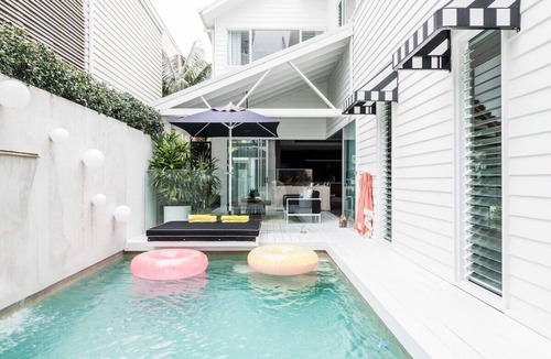 Mermaid Beach House | Le Palms - A Beach House, Pool