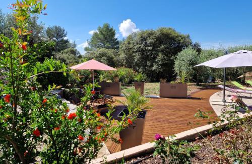 Callas Bed & Breakfast | Le Petit Coin de Paradis
