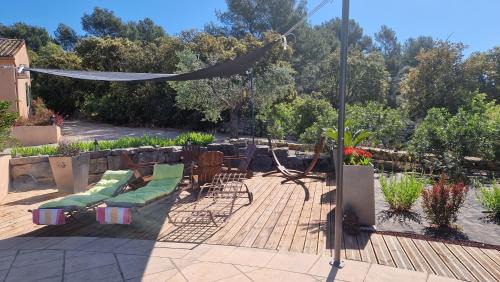 Callas Bed & Breakfast | Le Petit Coin de Paradis