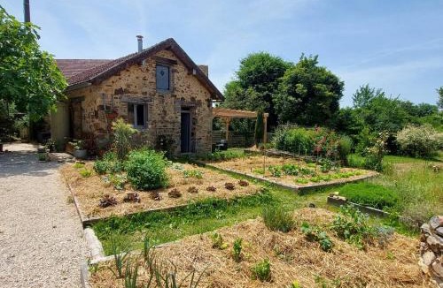 Coussac-Bonneval House | Le Potagîte, Gîte dans un jardin potager Limousin