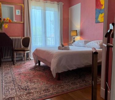 Bressolles Apartment | Le Relais St trop - Villa 2 chambres Delon et Romy