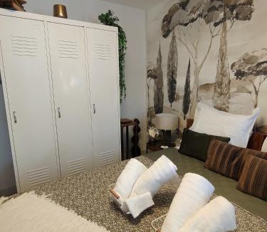 Fourques Apartment | Le studio de Chloé en Provence