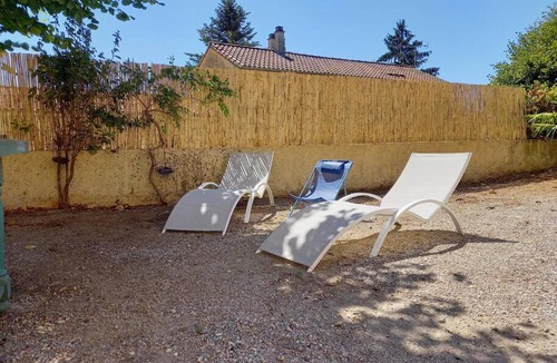 Montboucher-sur-Jabron Apartment | Le studio de Diane - Terrasse et Parking -