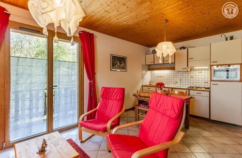 Albiez-Montrond House | LE TALAPET - CONFETTI