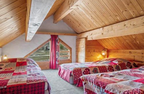 Nevache Ski Chalet | Le troll family chalet valley views and skiing nearby