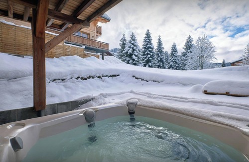 Les Gets Apartment | Le Valais Nook - peaceful mountain stay for 8 with spa - OVO Network