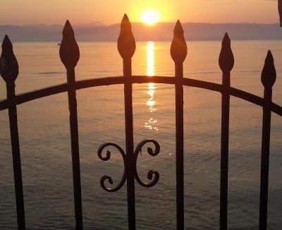 Kavos House | LeMaMi Seafront Bungalows