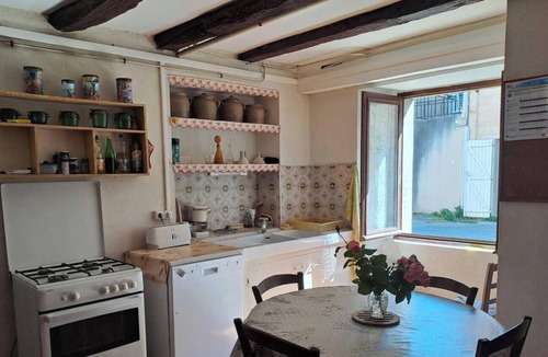 Venes House | Les Bons Enfants - VENES