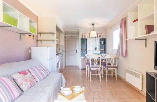 Les Issambres Apartment | Les Calanques Spa Thalassothérapie by Interhome