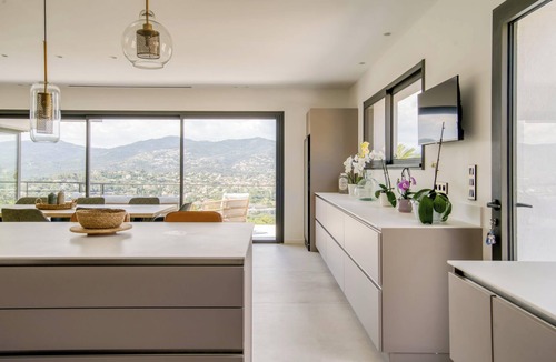 La Napoule House | Les Crêtes : Villa 4 chambres, piscine et vue mer, 5mn des plages