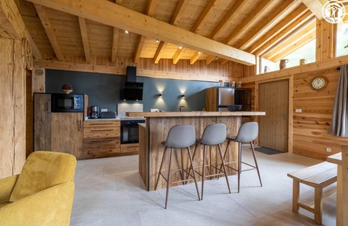 Montvalezan House | Les Deux Têtes - MONTVALEZAN