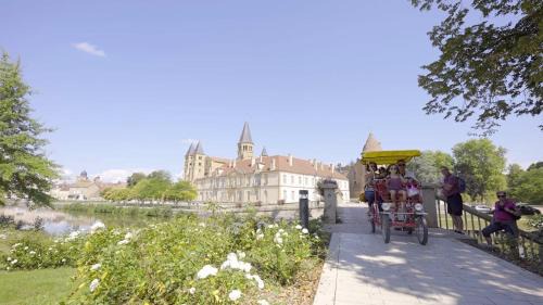 Paray-le-Monial House | Les Gîtes du Chemin - La Colombière