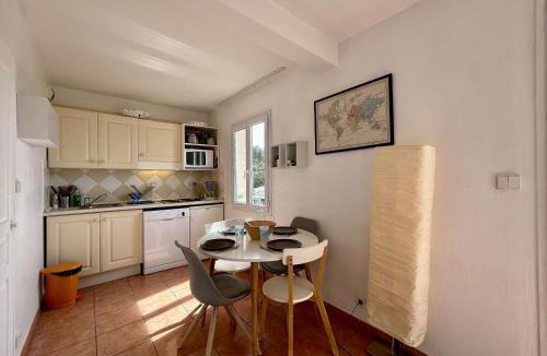 Les Issambres Apartment | Les Issambres T2 cabine 5 pers avec piscine et parking - FR-1-226-516