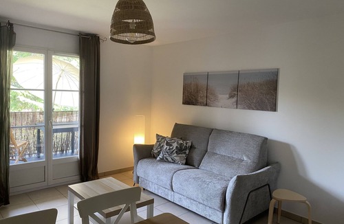 La Croix-Valmer Cottage | Les Jasmins, Gîte dans résidence,terrasse, piscin