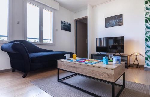 Quartier de France Apartment | Les rives de l Allier F3 avec parking gratuit