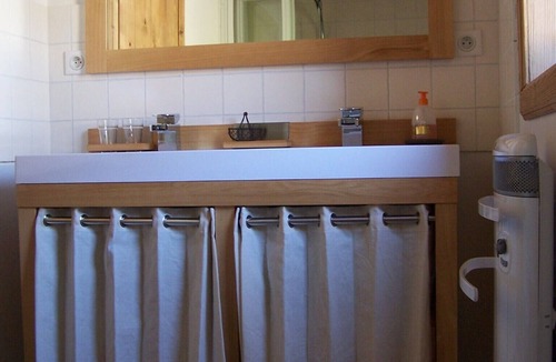 Bisanne 1500 Ski Chalet | Les Saisies. Authentic alpine chalet sleeps 12, 500 m from lifts