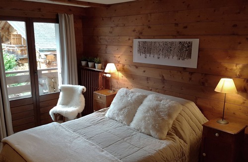 Les Contamines-Montjoie Apartment | "Les Sapins 1" Beautiful apartment in a renovated farmhouse
