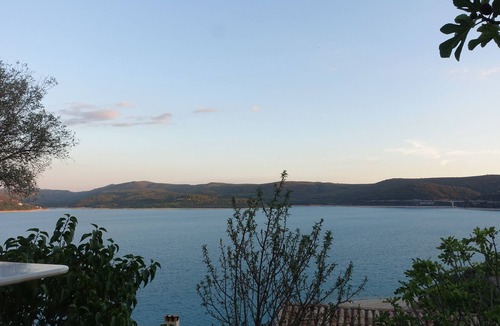 Sainte-Croix-du-Verdon House | "les Terrasses" : Maison Dans le Village, 4 Terrasses