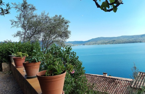 Sainte-Croix-du-Verdon House | "les Terrasses" : Maison Dans le Village, 4 Terrasses