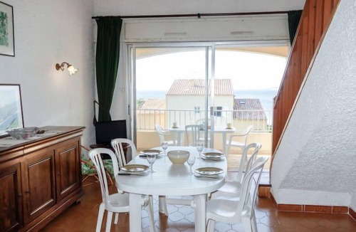 Le Brusc Apartment | Les Trinquetttes by Interhome