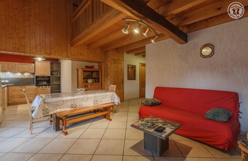 Pallud House | LES VERGERS DE BERMOND