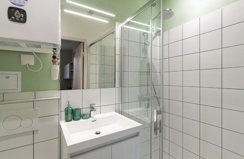 Voltaire - Saint Amour Apartment | Let's- 2 and 1 - Sweet Voltaire