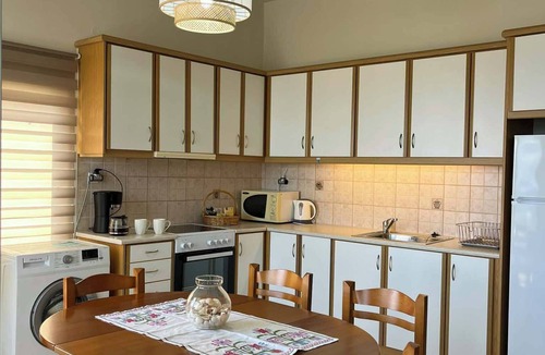 Kato Galatas Apartment | Lily of Crete 1 - Seaview & Beachfront Apartments