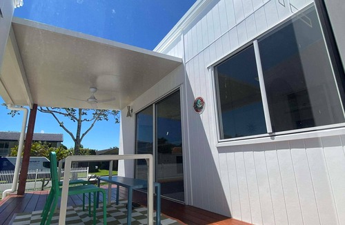 Currumbin Waters House | Little Drummer-A Mid Century Currumbin retreat!