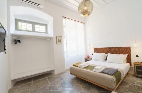 idhra Apartment | LIVIN Hydra Garden Suite