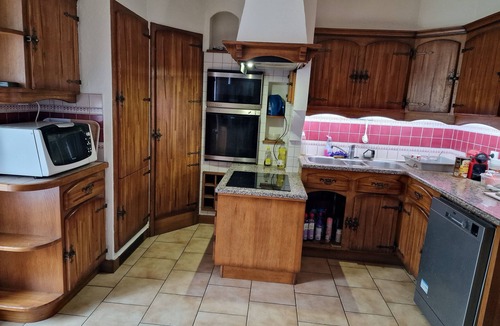 Peron Bed & Breakfast | Location de Villa de 4 Chambres Pour Courtes Durées