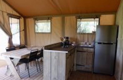 Montbrun-les-Bains Cottage | LODGE LARGE COMFORT IN THE HEART OF A DOMAIN OF 100 HECTARES - PROVENCE