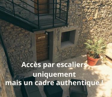 Baix Apartment | Loft Stories