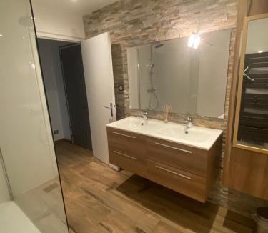 Felletin Apartment | Logement entier neuf et tout équipé RDC
