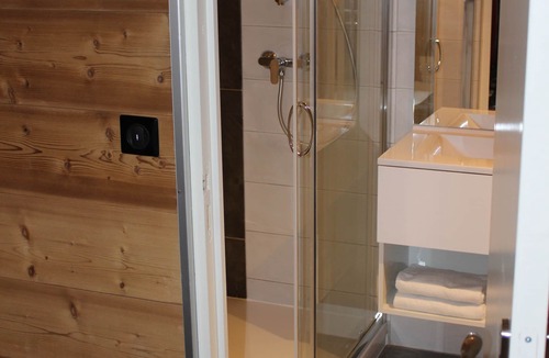 La Clusaz Hotel | Logis HOTEL Restaurant U'FREDY